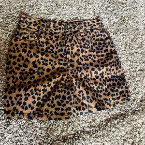 𝅺VINTAGE Newport News High Rise Cheetah Print Shorts 10